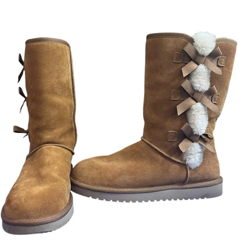 Koolaburra by UGG Victoria Tall Pom Pom Bow Boots Chestnut Suede Women’s 10